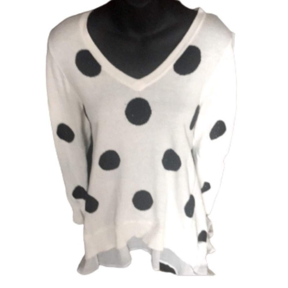 Chelsea & Theodore white lightweight sweater with black beaded dots size S